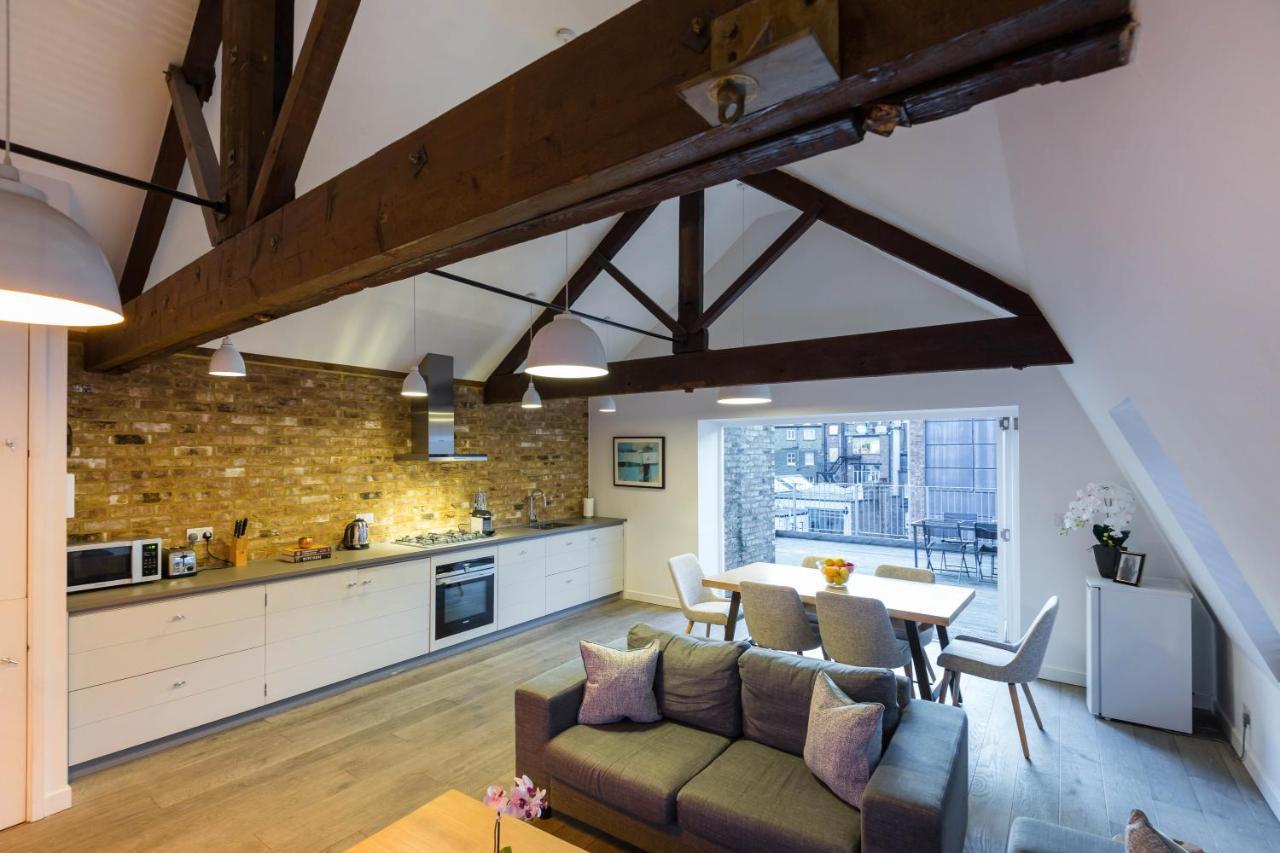 Urban Chic - Rathbone Apartment ลอนดอน ภายนอก รูปภาพ