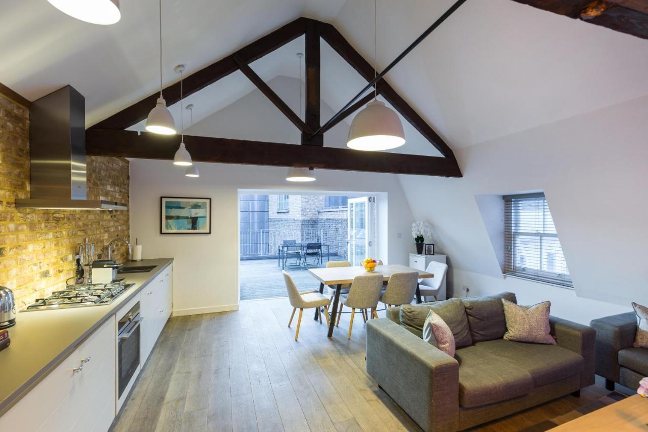 Urban Chic - Rathbone Apartment ลอนดอน ภายนอก รูปภาพ