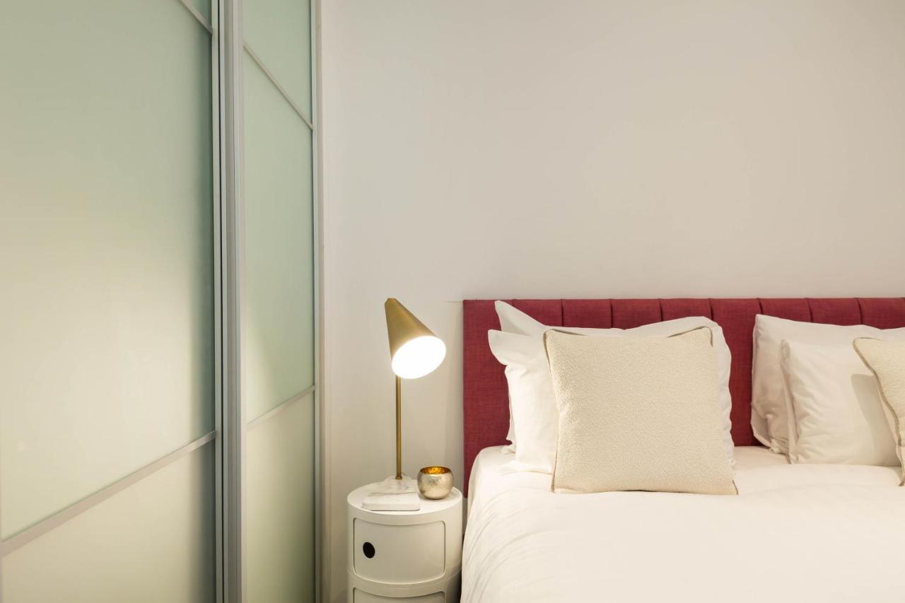 Urban Chic - Rathbone Apartment ลอนดอน ภายนอก รูปภาพ