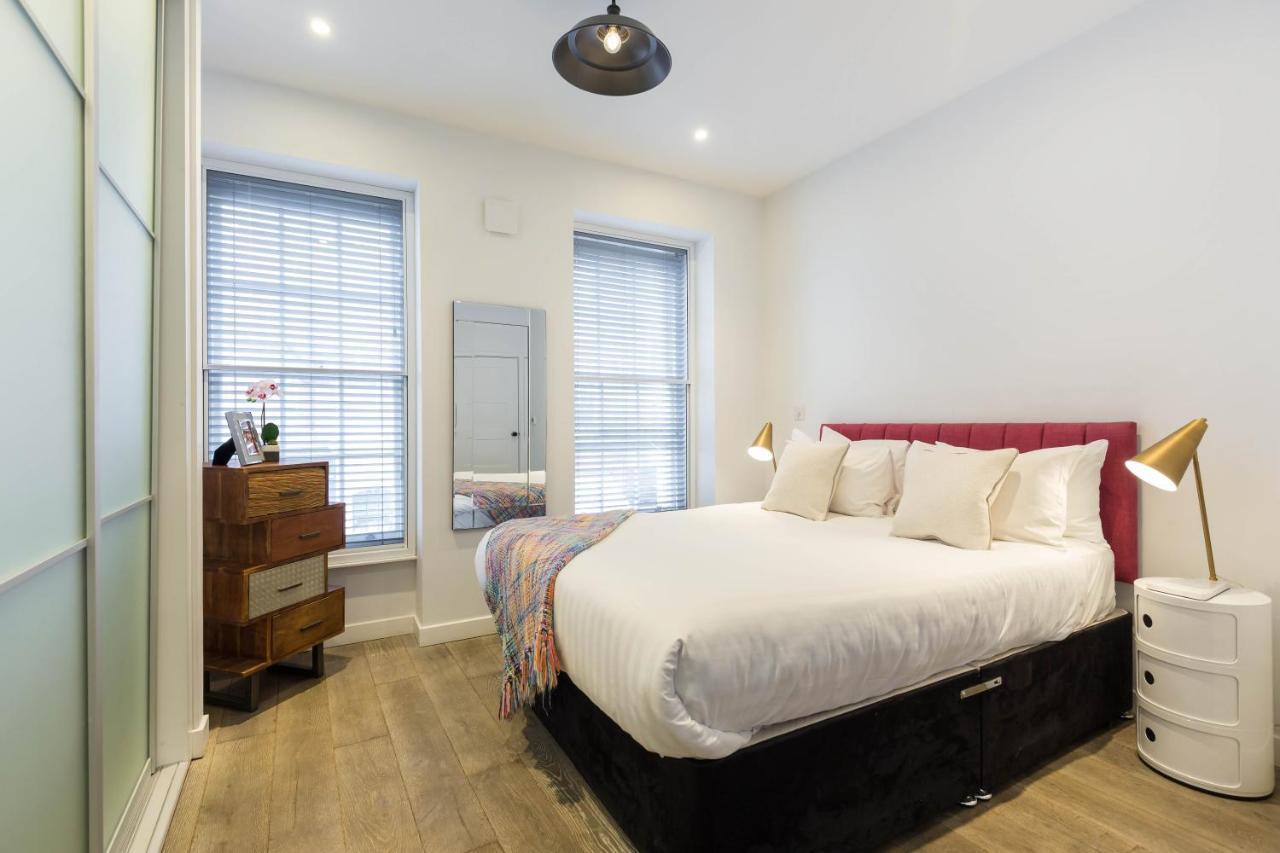 Urban Chic - Rathbone Apartment ลอนดอน ภายนอก รูปภาพ