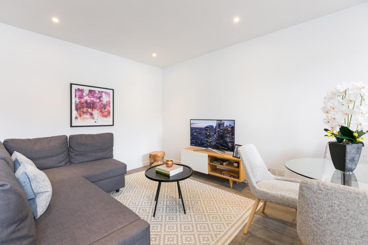Urban Chic - Rathbone Apartment ลอนดอน ภายนอก รูปภาพ