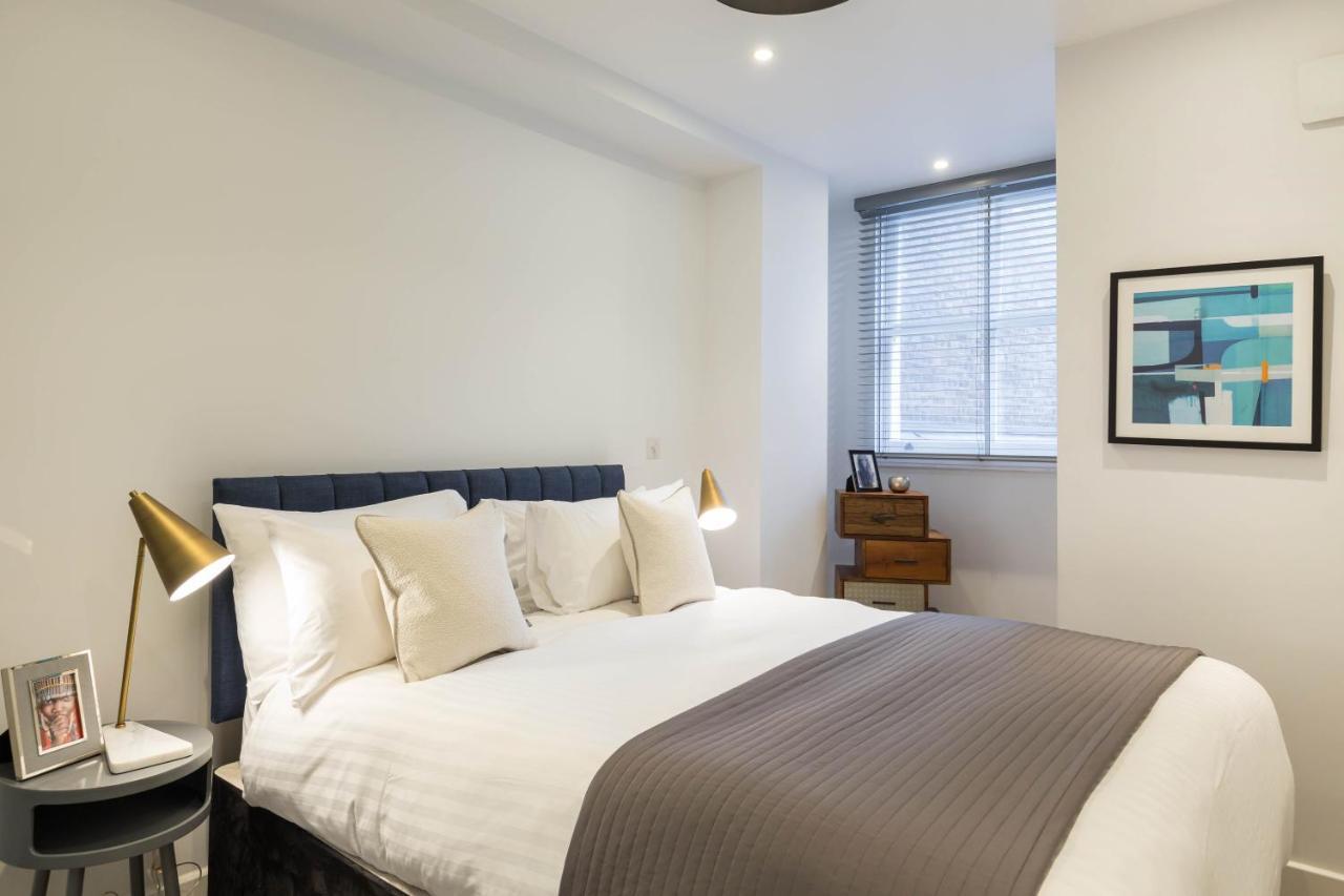 Urban Chic - Rathbone Apartment ลอนดอน ภายนอก รูปภาพ