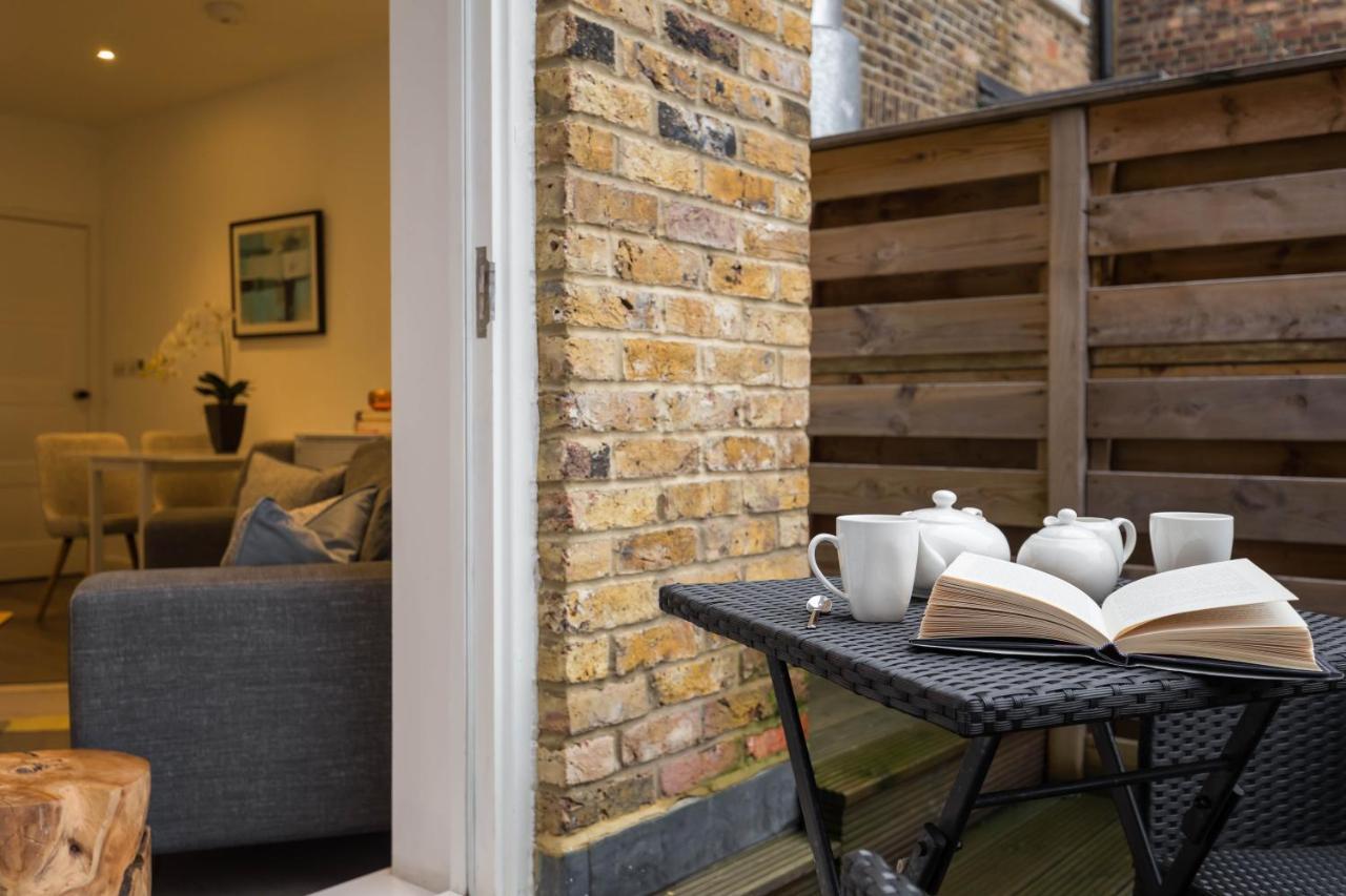 Urban Chic - Rathbone Apartment ลอนดอน ภายนอก รูปภาพ