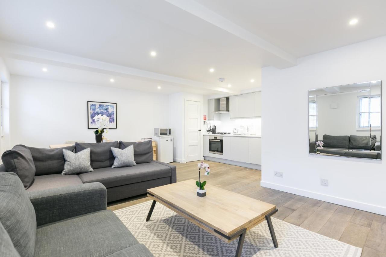 Urban Chic - Rathbone Apartment ลอนดอน ภายนอก รูปภาพ