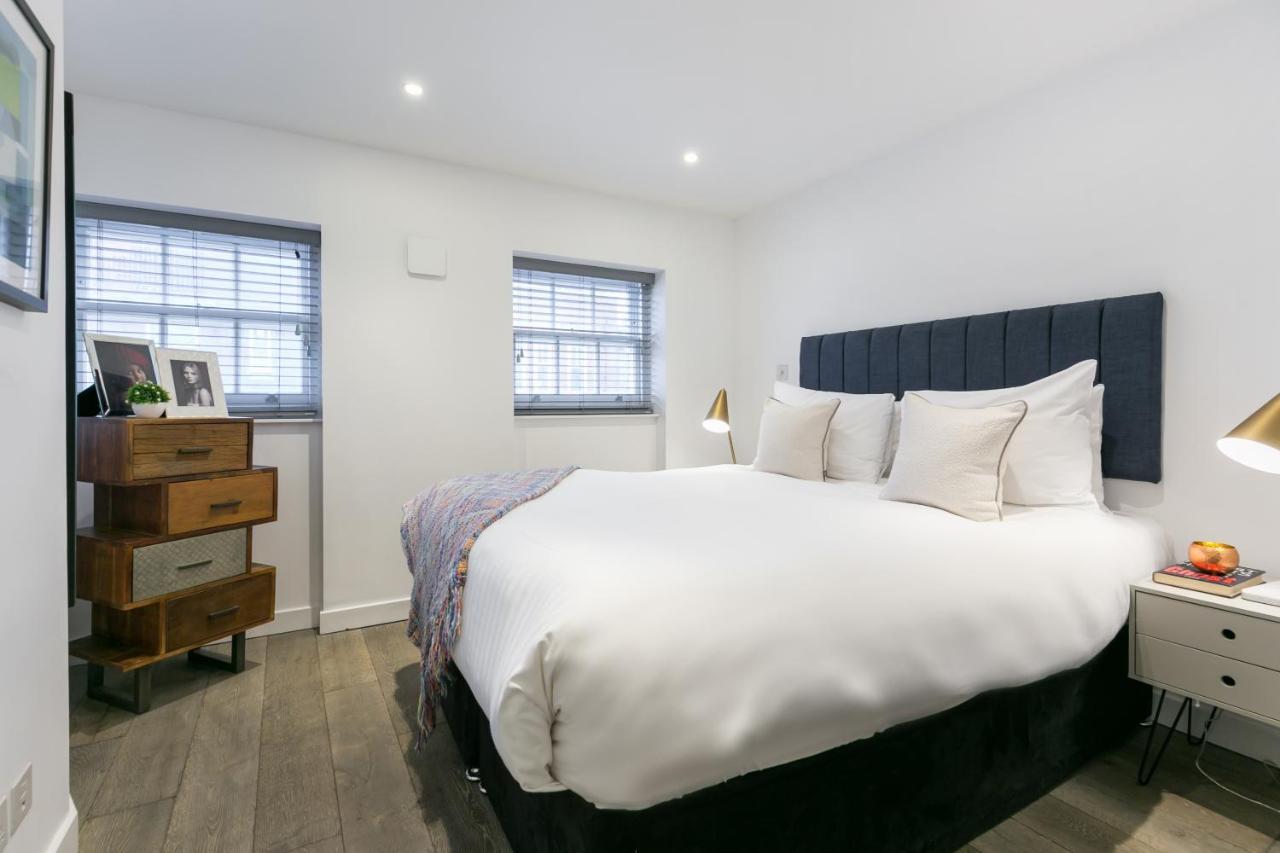 Urban Chic - Rathbone Apartment ลอนดอน ภายนอก รูปภาพ